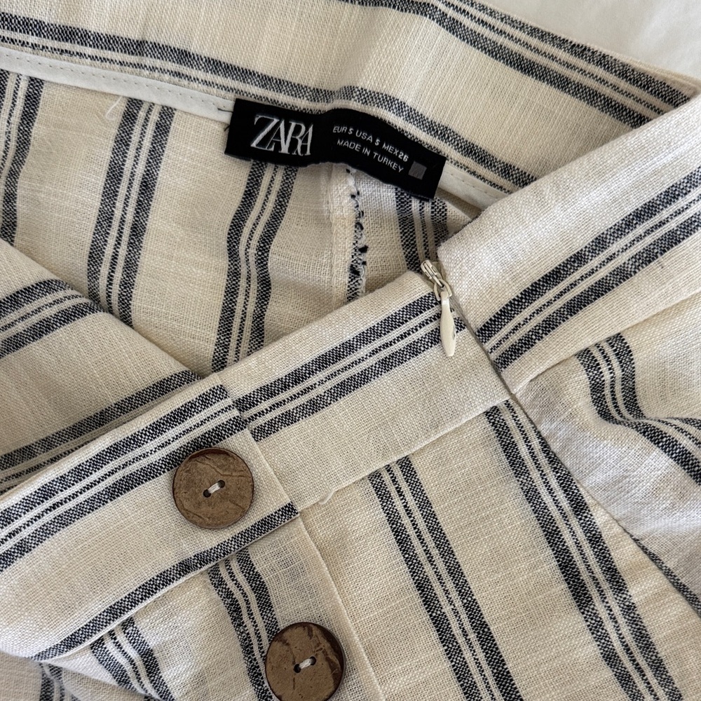 Striped Button-Front Skort - Picture 5 of 5